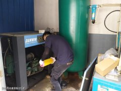 螺桿空壓機用什么型號潤滑油？礦物油